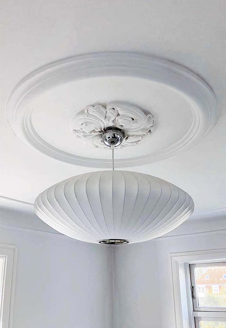 Lampe ophængt i loft af cphhandyman
